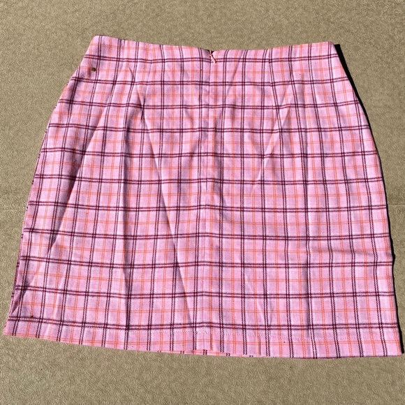 pink plaid skirt - Picture 3 of 4